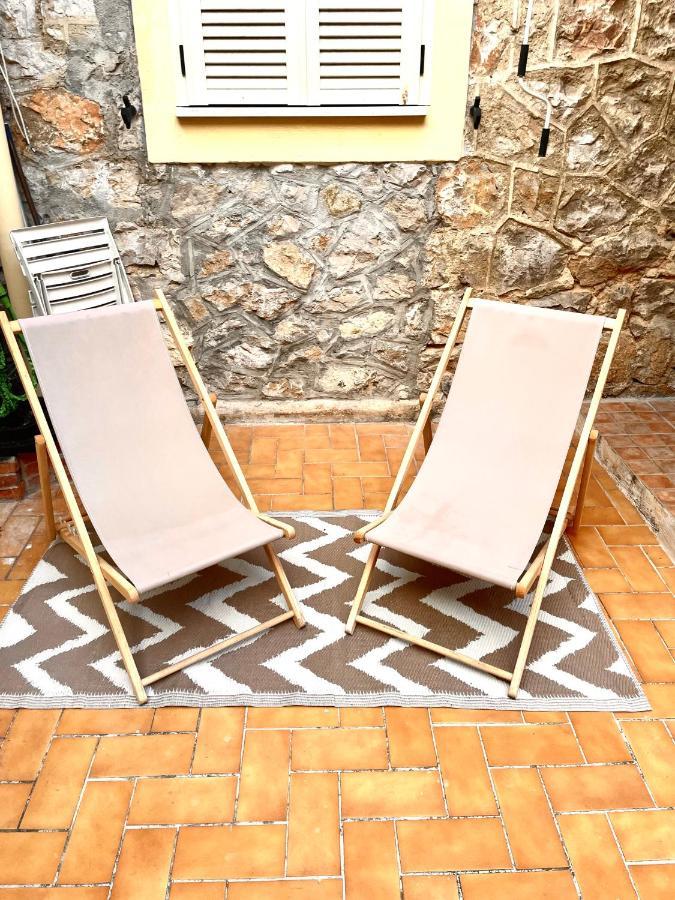 Appartement 30M2 Cosy Avec Terrasse Menton Bagian luar foto
